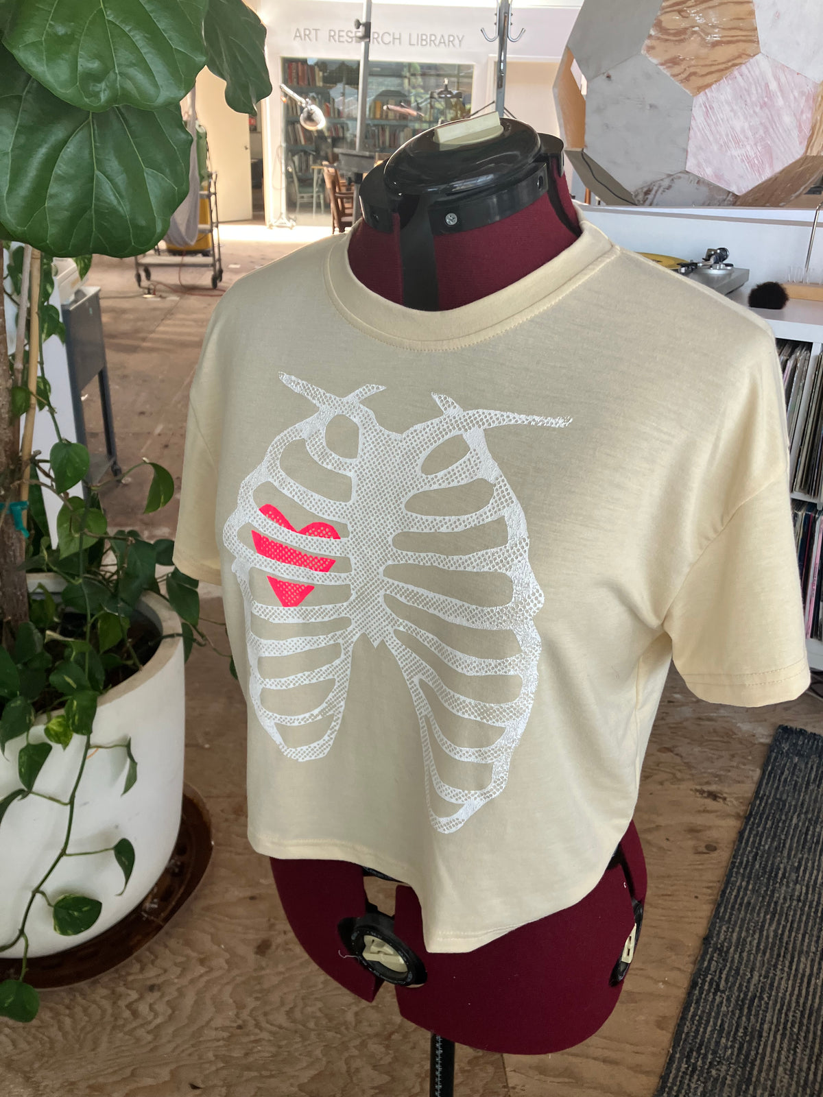 X-Ray Heart crop T, butter yellow, size M
