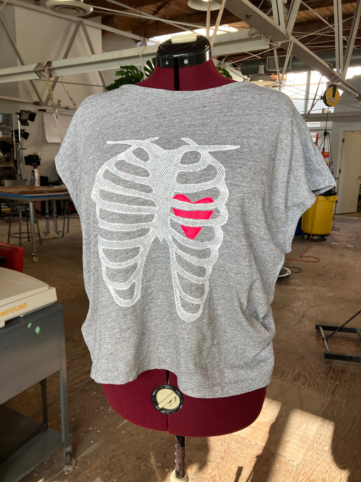 X-Ray Heart batwing style T-shirt, heather grey, J Crew size women’s XL